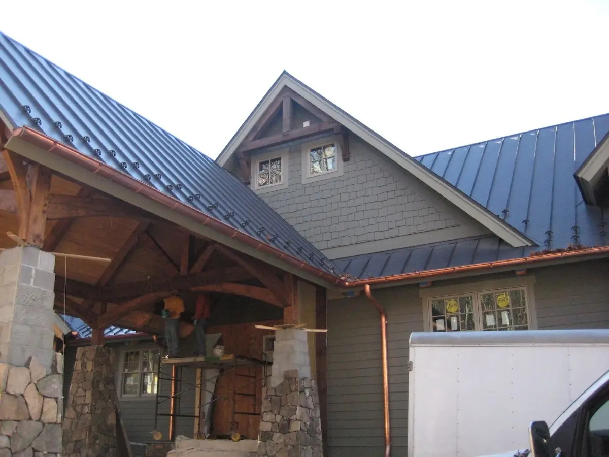 Craftsman Roofing team delivering quality roofing work in Conaway